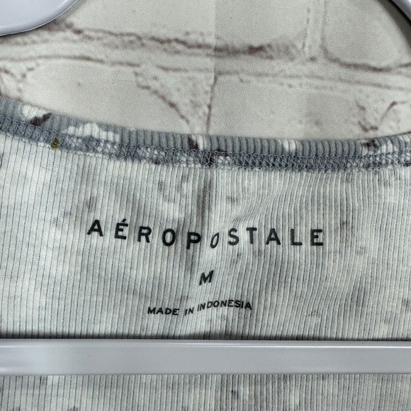 Aeropostale gray floral print button front ribbed croppped‎ top, sz M, GUC - Picture 2 of 5